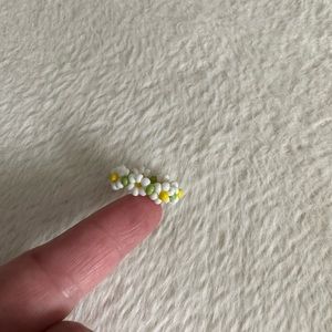 Size 6 Floral Beaded Ring